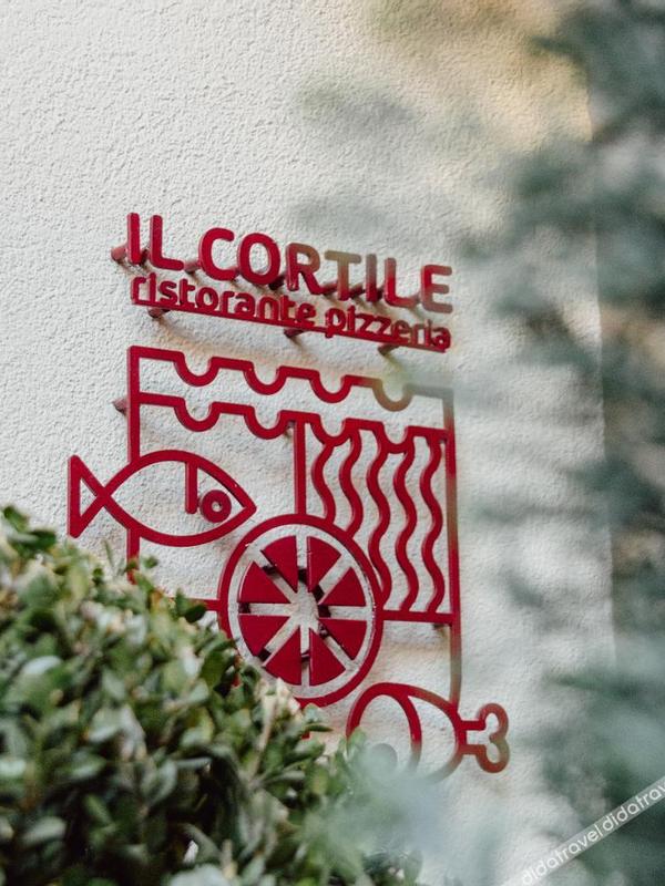 Ecole St. Pierre Hotel