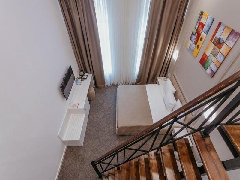 Callisto Hotel