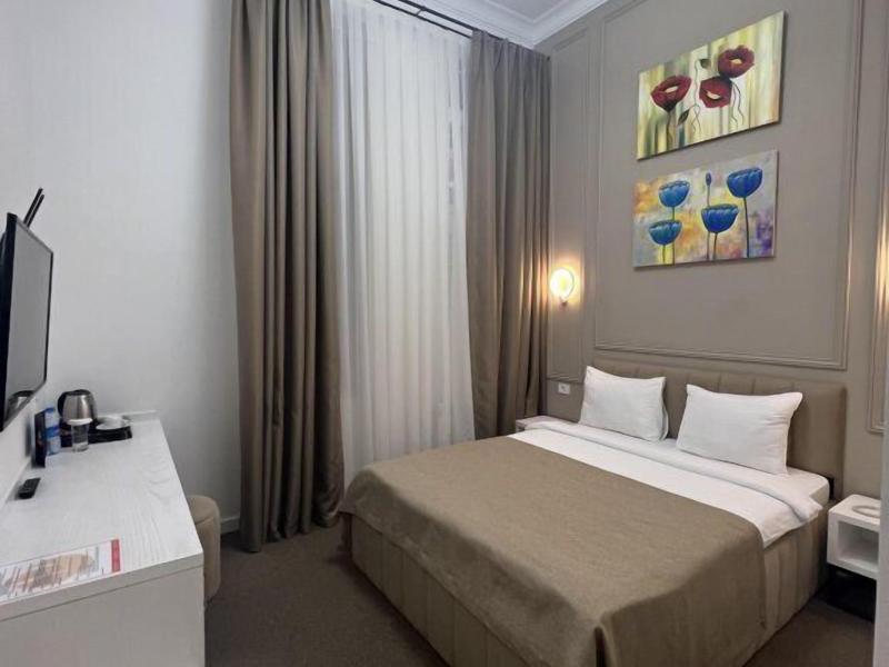 Callisto Hotel