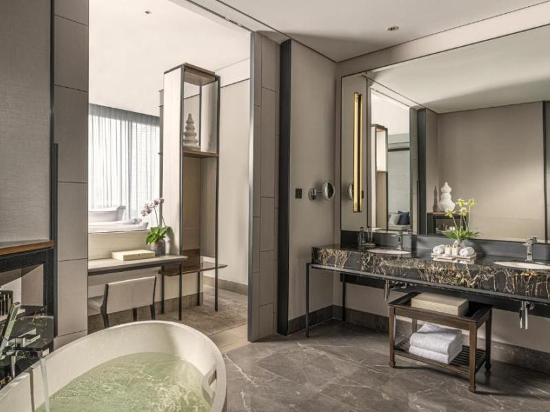 Four Seasons Hotel Bangkok at Chao Phraya River