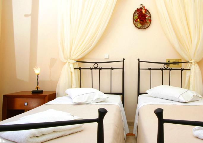 Epavlis Hotel