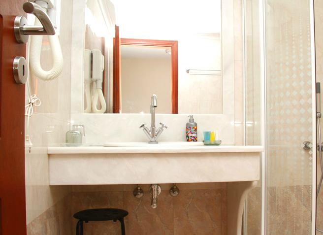 Epavlis Hotel