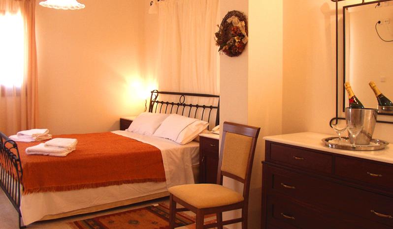 Epavlis Hotel