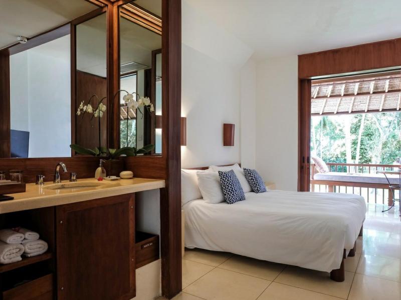 Alila Manggis