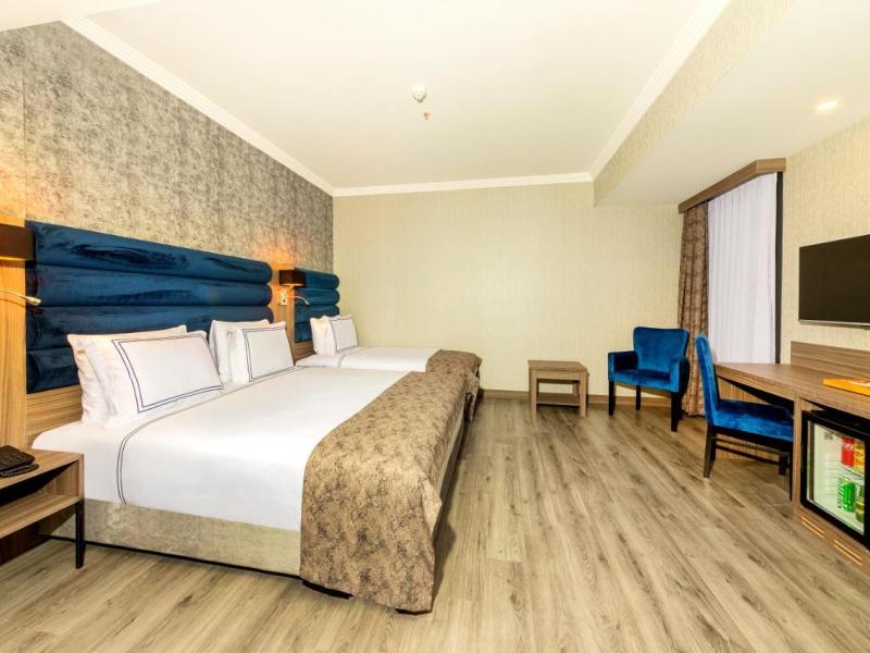 Demiray Hotel