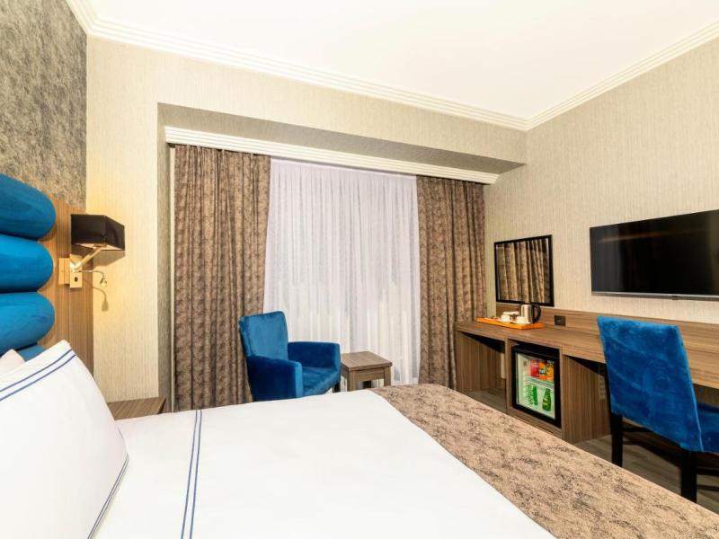 Demiray Hotel