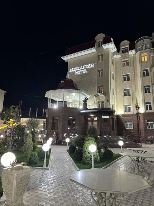 Alexander Hotel