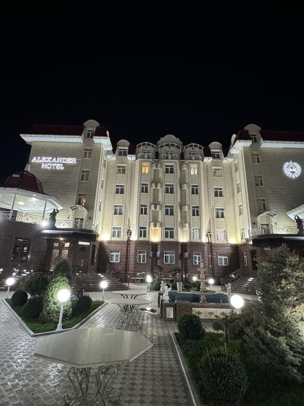 Alexander Hotel