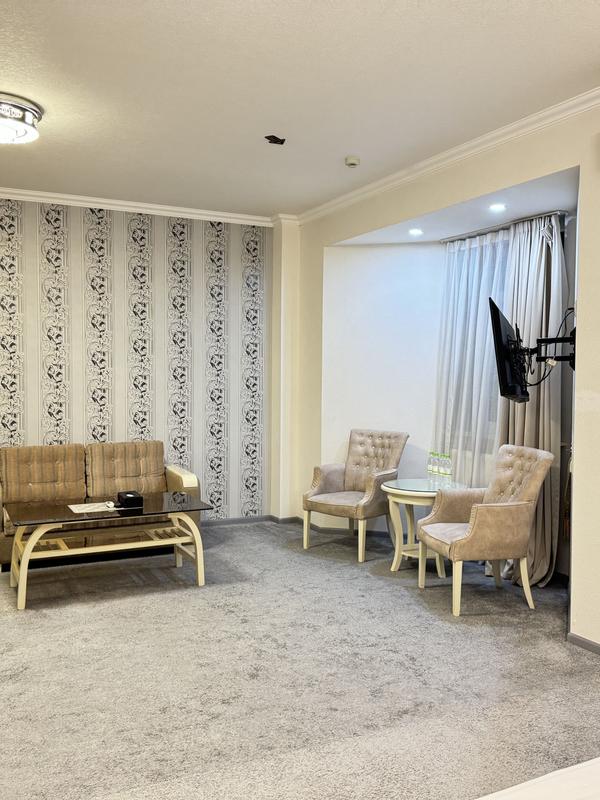 Alexander Hotel