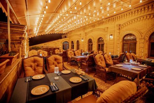 Silk Road Empire Hotel