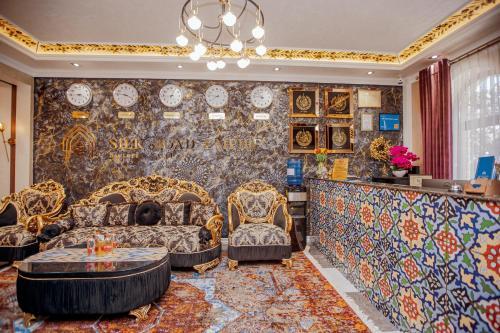 Silk Road Empire Hotel