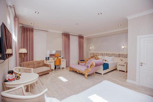Silk Road Empire Hotel