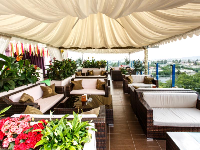 Golden Hotel