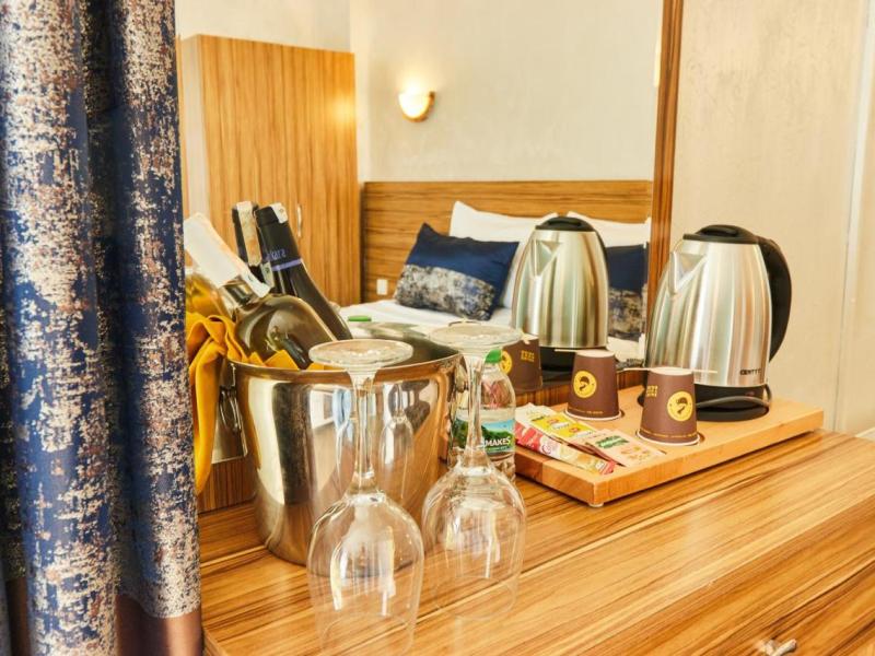 Armar Hotel