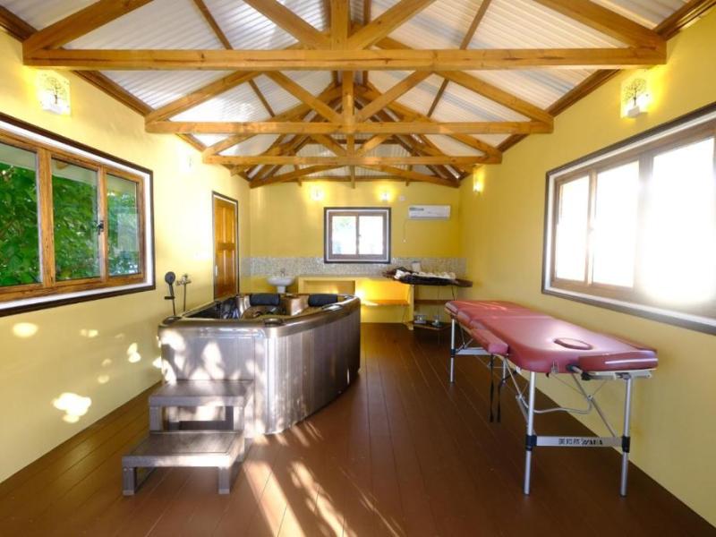 Hyde-Tide Apartments