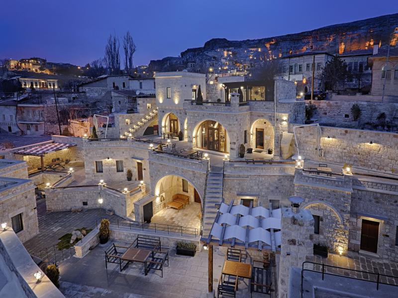 Solem Cave Suites