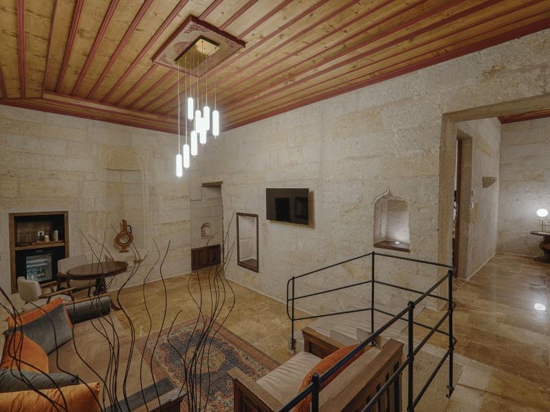 Solem Cave Suites