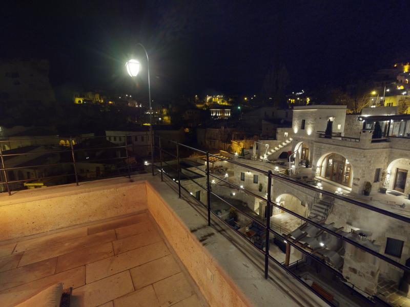 Solem Cave Suites