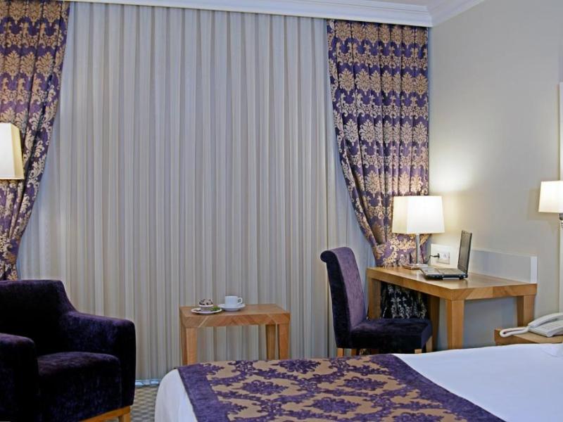 Tugcu Hotel Select