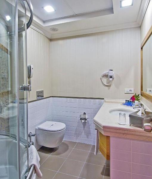 Tugcu Hotel Select