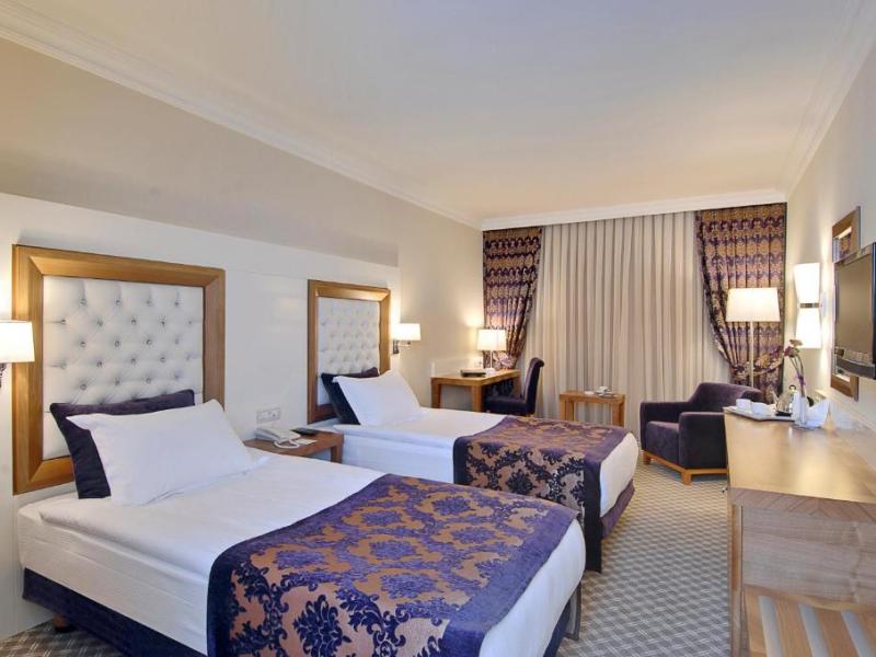 Tugcu Hotel Select
