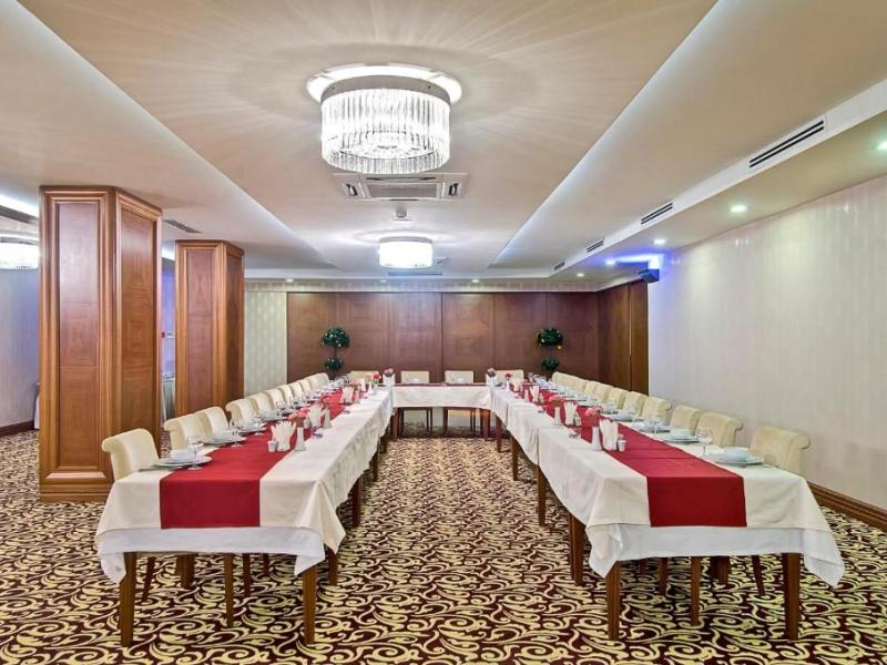 Tugcu Hotel Select