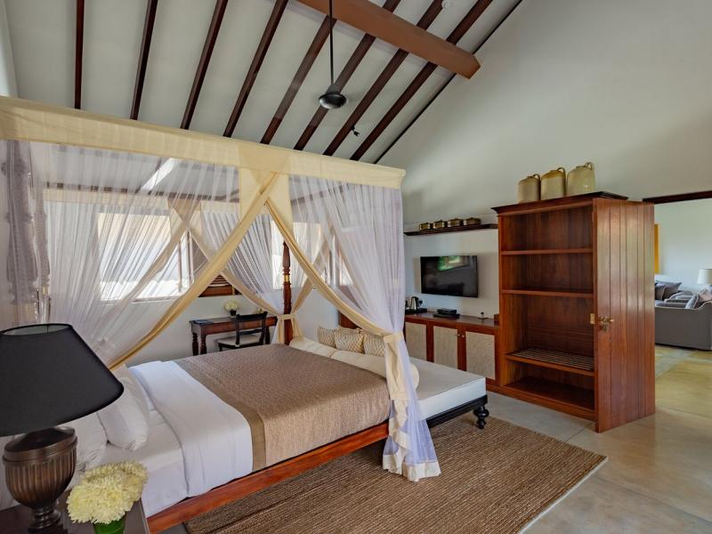 Taru Villas - The Long House