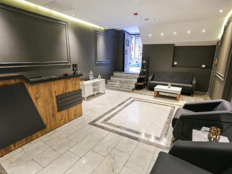 Royal Galata Hotel