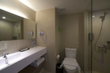Отель Grand Zuri Kuta Bali Индонезия, Кута, фото 2