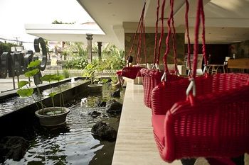 Отель Grand Zuri Kuta Bali Индонезия, Кута, фото 40