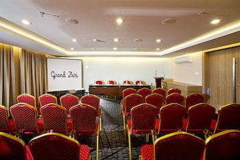 Отель Grand Zuri Kuta Bali Индонезия, Кута, фото 42