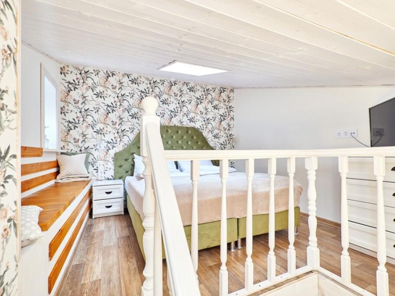 Hotel-Cottage Old Town (В.О.)