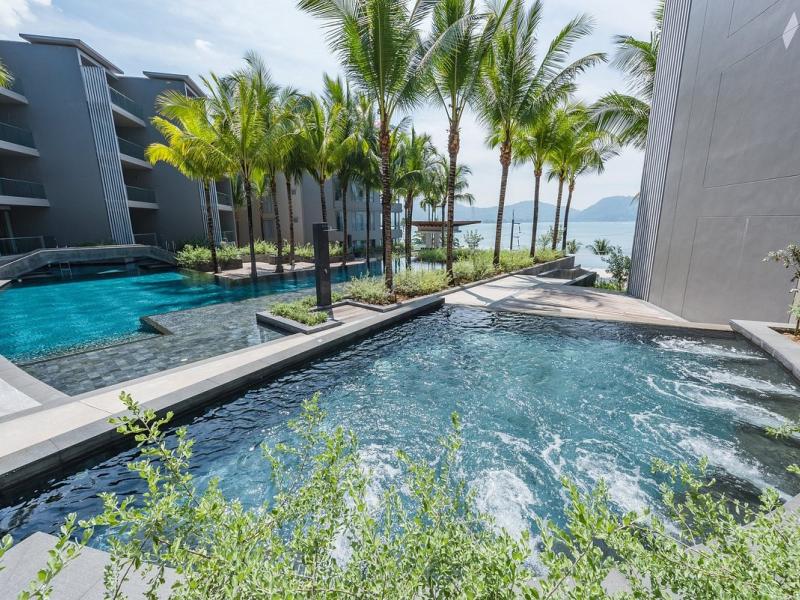 Oceanfront Beach Resort & Spa