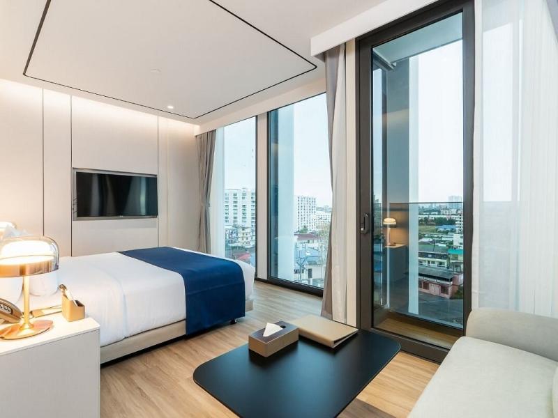 Arbour Hotel and Residence