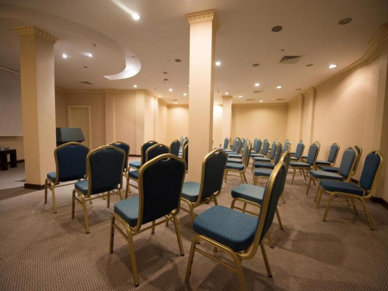X Life Hotel