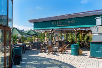 Отель V Hotel & Rooftop Lounge Россия, Владивосток, фото 4