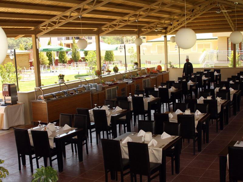The One Club Hotel