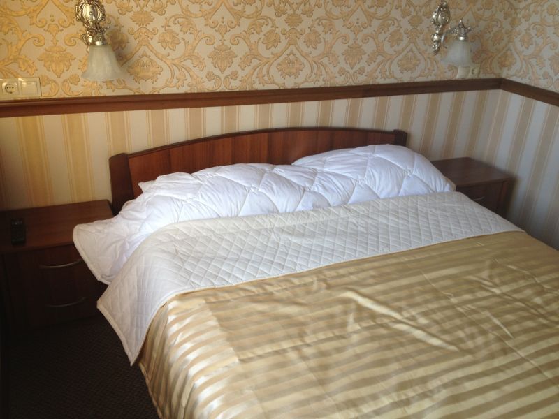 Carlson Hotel