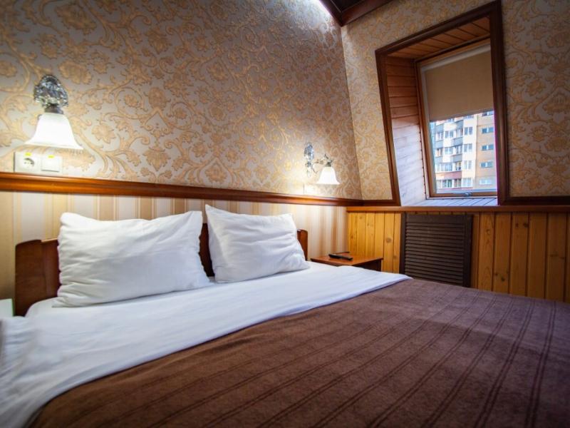 Carlson Hotel