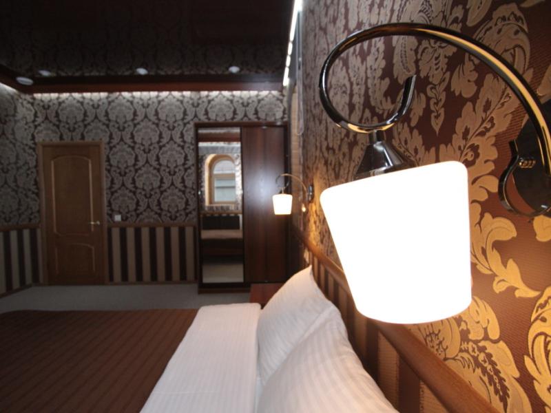 Carlson Hotel