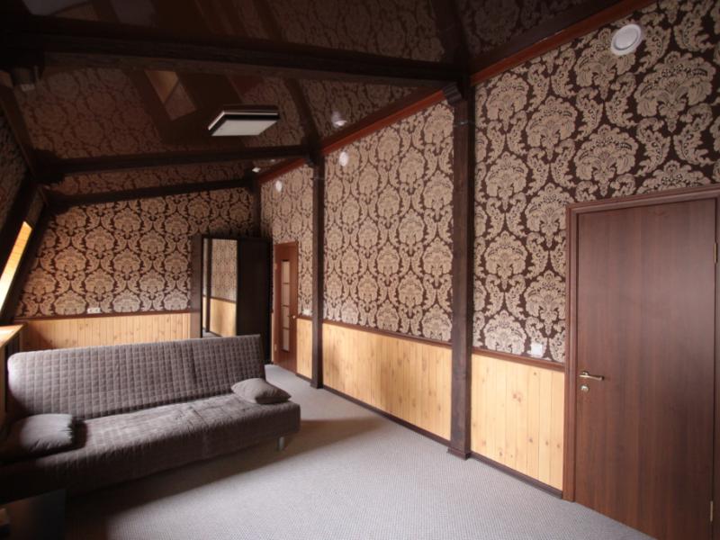 Carlson Hotel