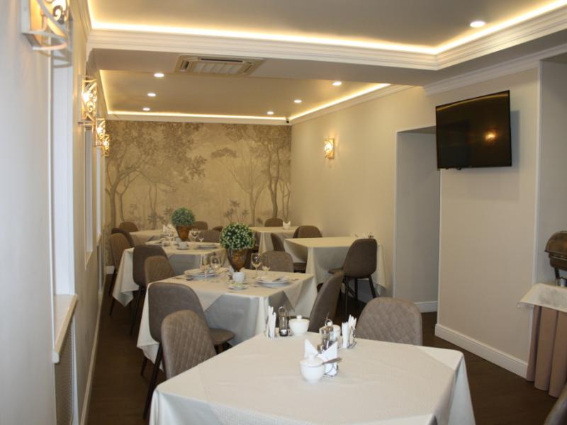 Rossi Hotel