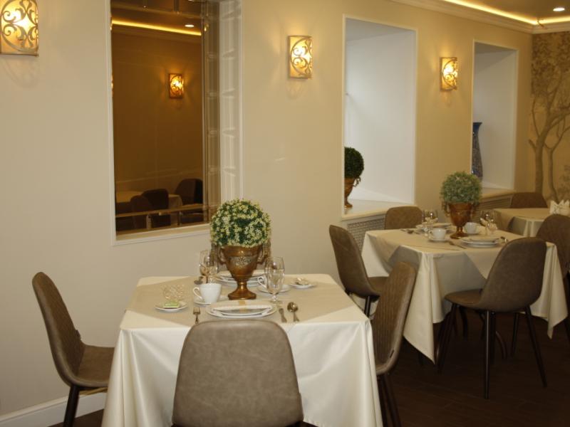 Rossi Hotel