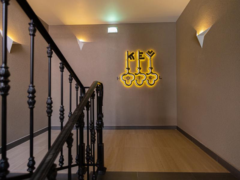 Key Hotel