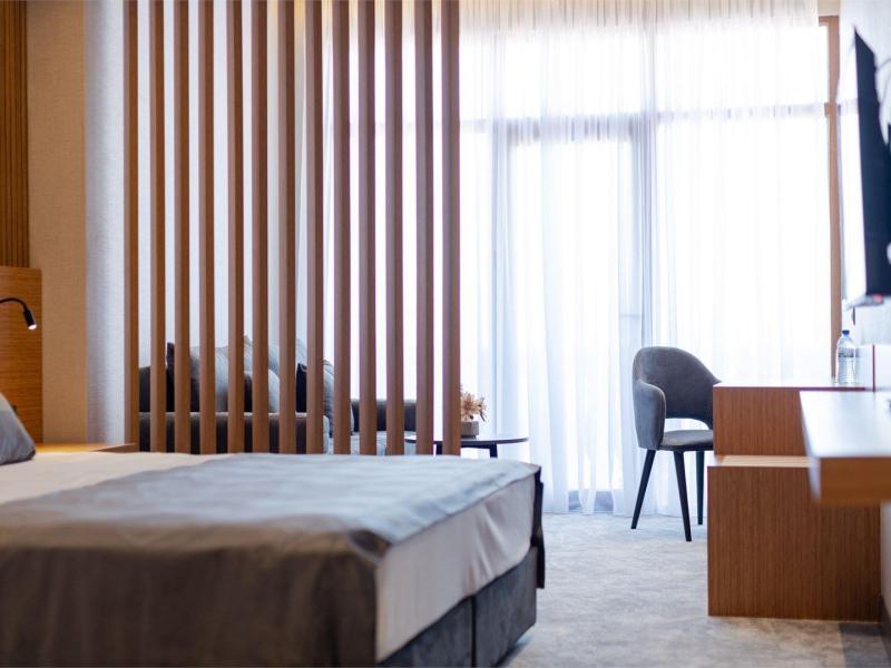 Hotel Monarch