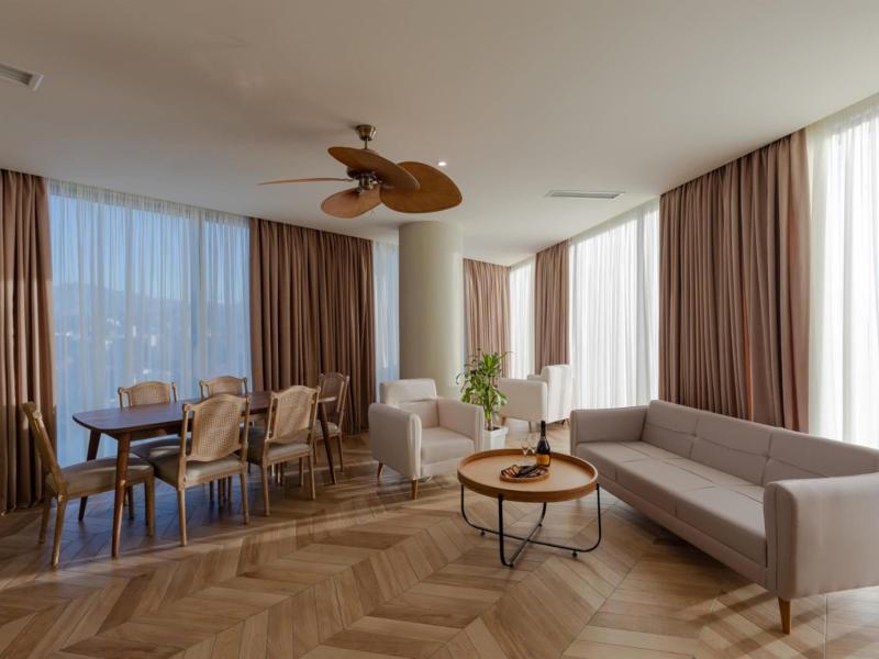 MiraMar Luxury Residences
