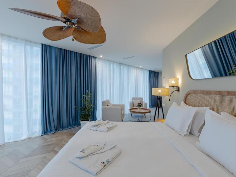 MiraMar Luxury Residences