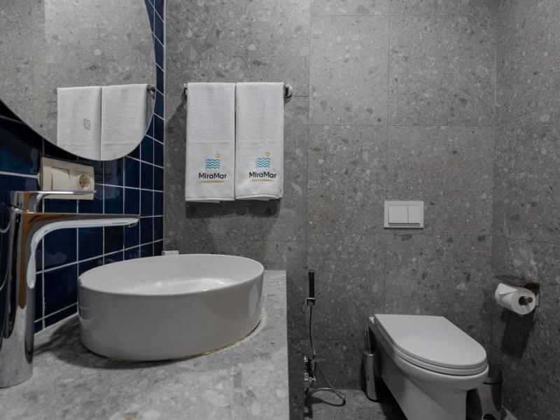 MiraMar Luxury Residences