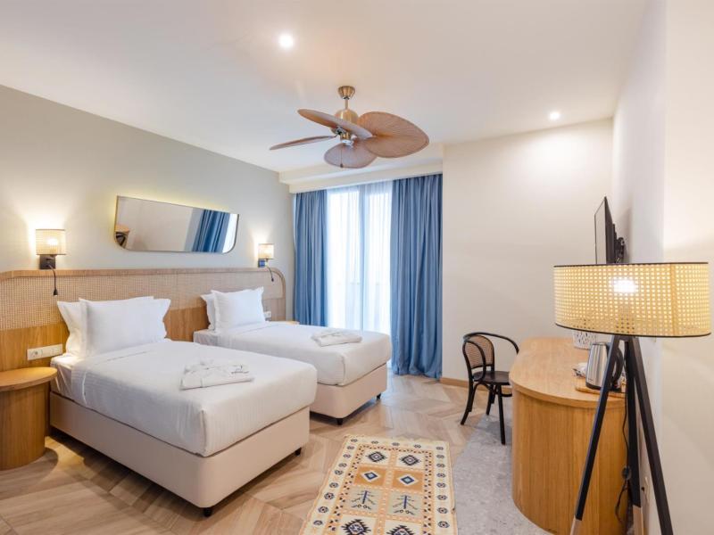 MiraMar Luxury Residences