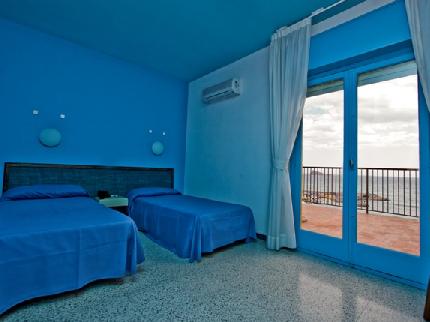 Esmeralda Beach Hotel